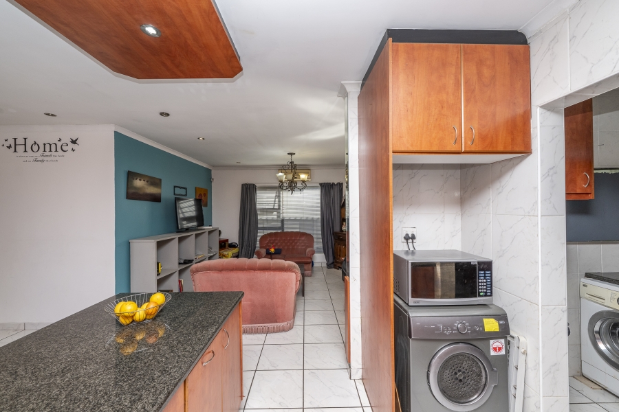 3 Bedroom Property for Sale in Protea Heights Western Cape